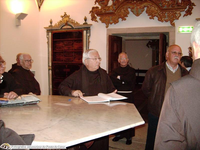 Franciscanos Portugueses Visitam  Museu dos Terceiros